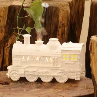 Retro Creative Home Décor - Small Train Model with Spinning Spray Effect for Unique Display